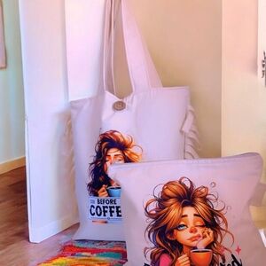 Chic White Tote Bag with Artistic Design